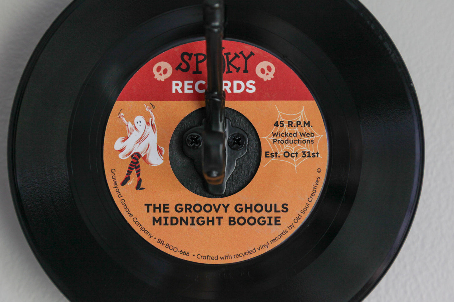 The Groovy Ghouls - halloween vinyl record hanger