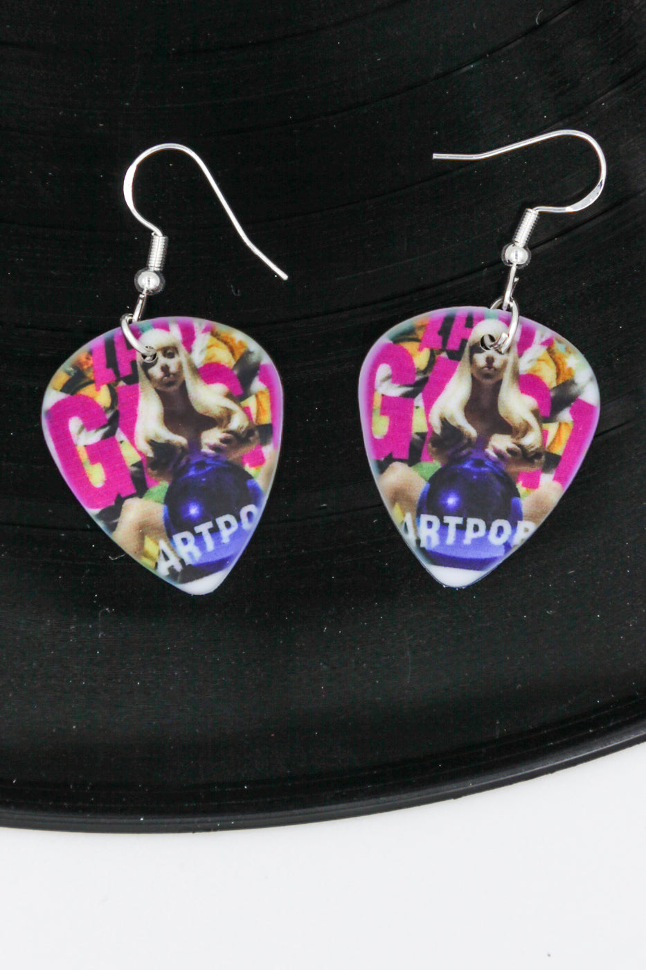 Lady Gaga - guitar pick earrings