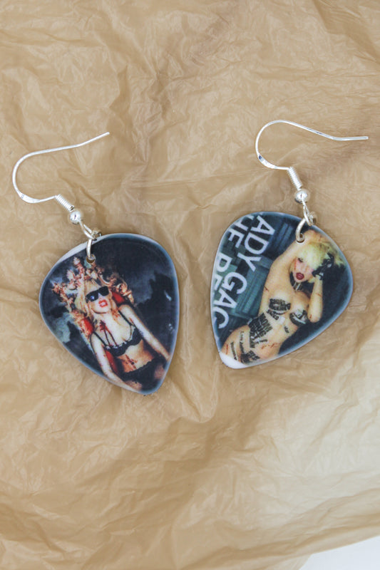 Lady Gaga - guitar pick earrings