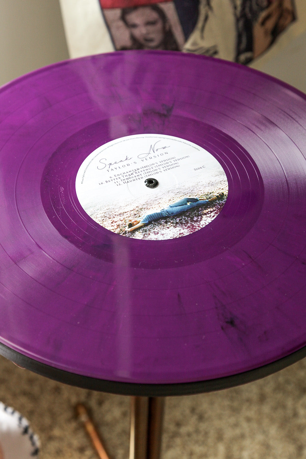 Taylor Swift - record stand